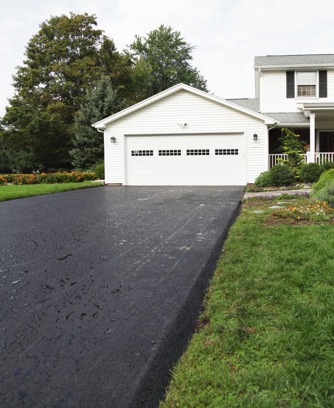 Blacktop Driveway Finishing